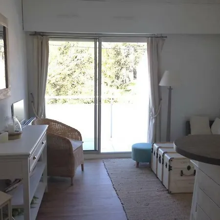 Apartment 18 Rue De La Corvette *