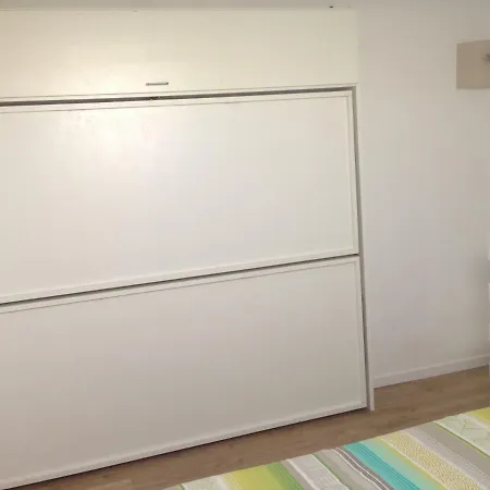 Apartment 18 Rue De La Corvette